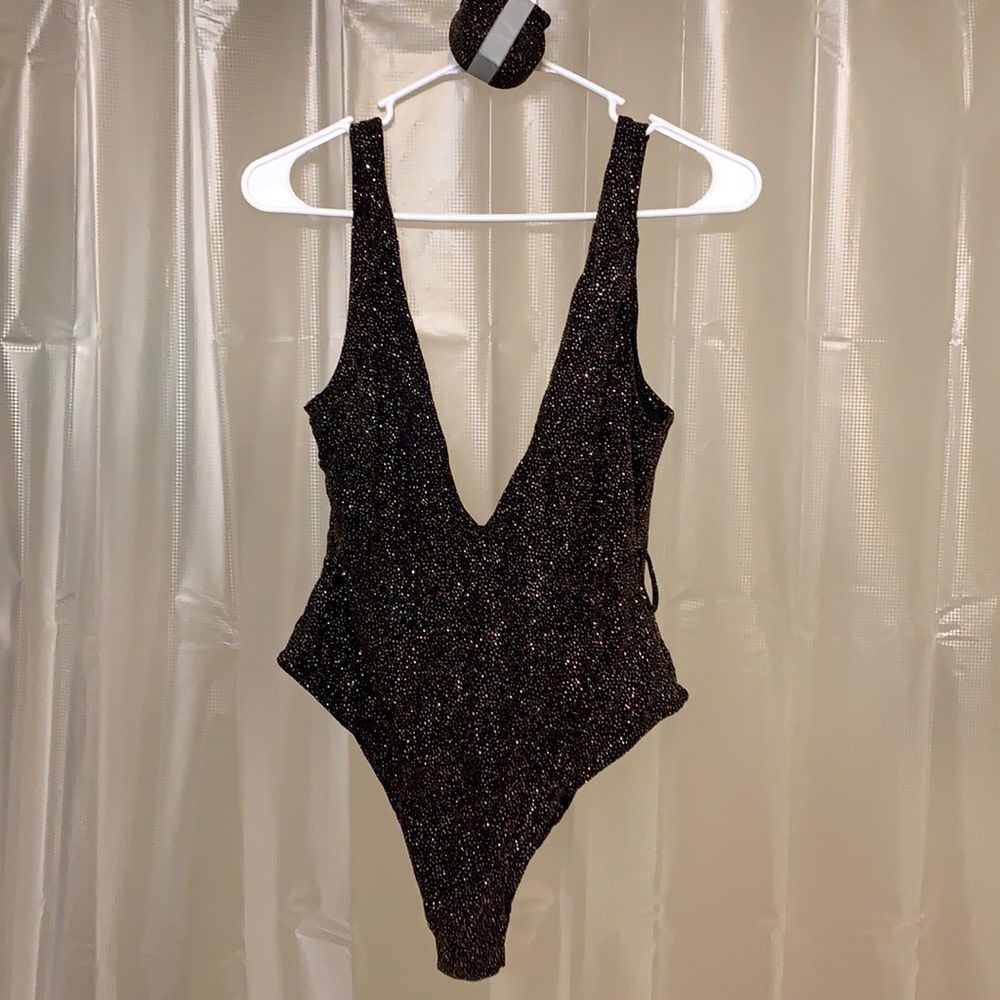 VS Normaillot High-leg Plunge One Piece Swimsuit